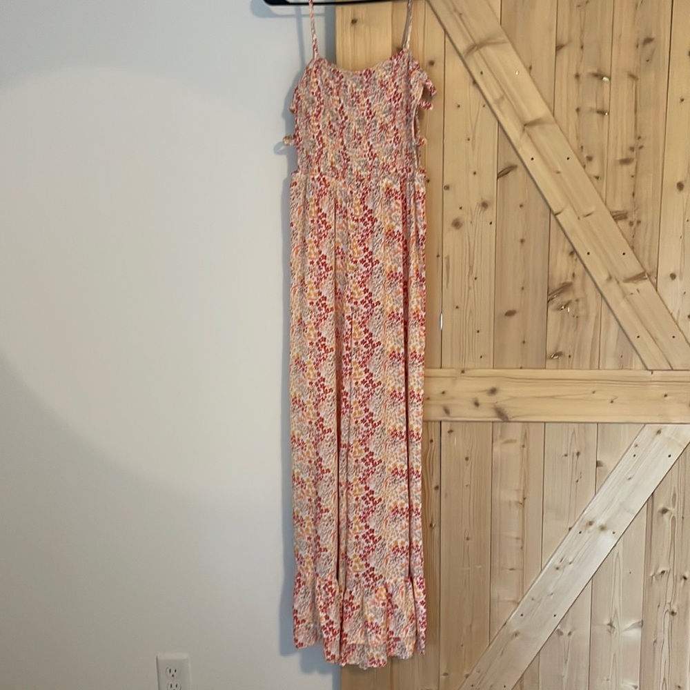Boutique Floral Jumpsuit size L great condition